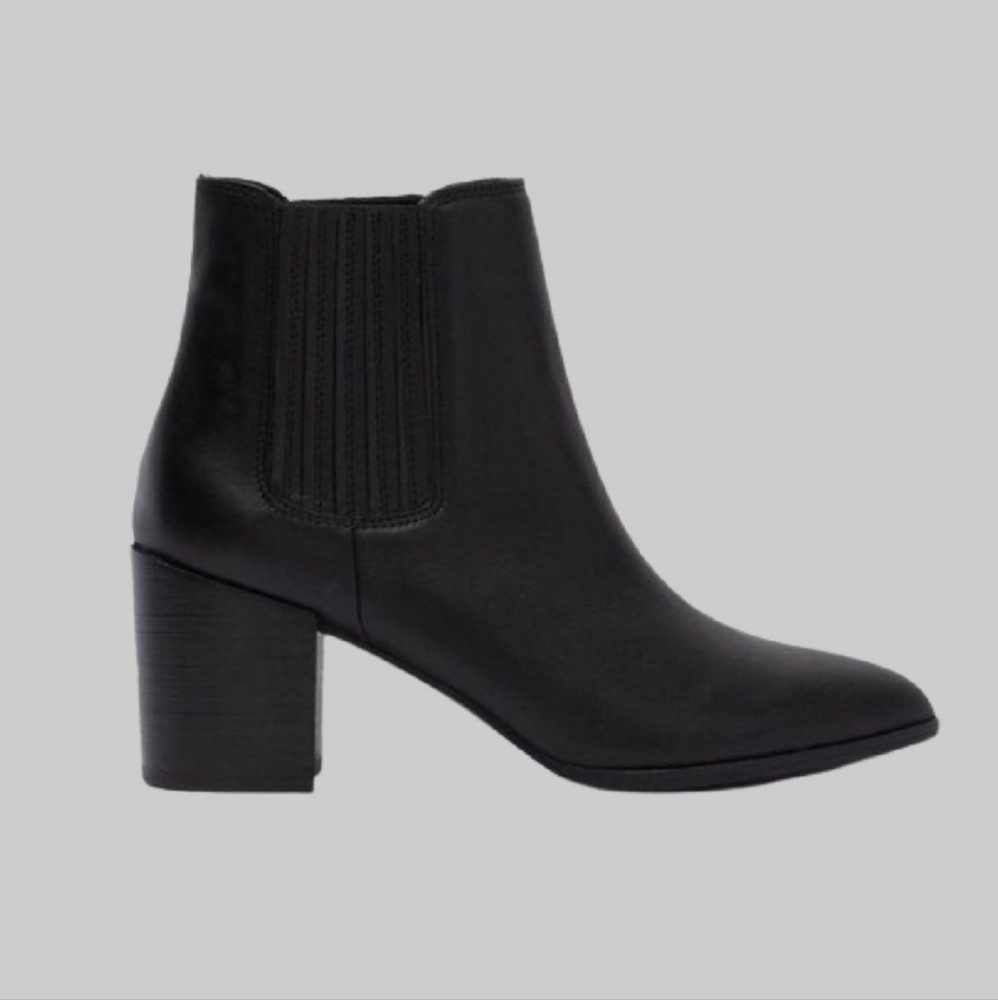 Steve Madden Black Jet Leather Heeled Boots